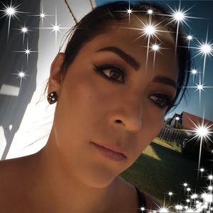 Meet your Posher, Rosaura